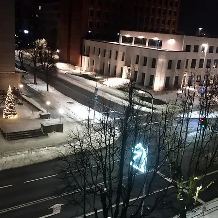 у погранпункта Apartment